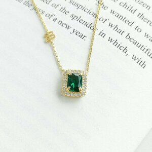 NEW Alicia Bonnie Aurora Gold Green Crystal Necklace